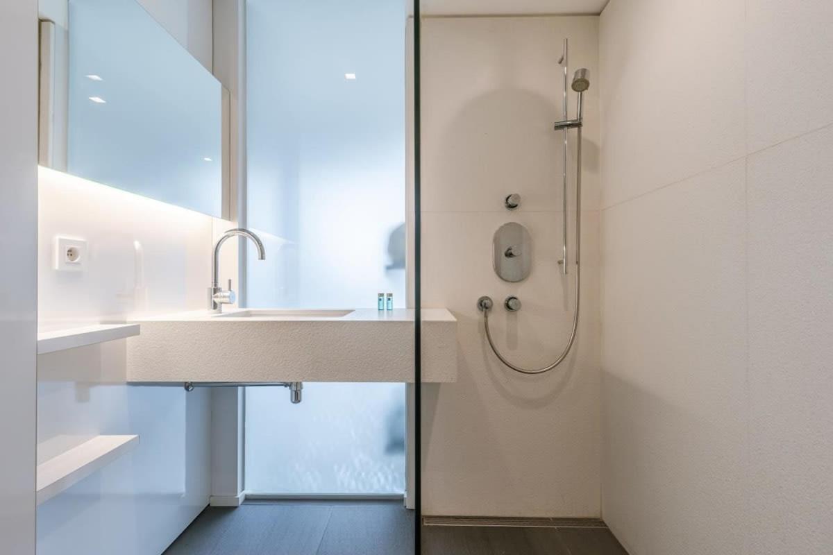 Modern Apartment In Centre Of Knokke Kültér fotó